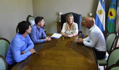 Fassi recibió a funcionarios del Ministerio de Desarrollo Social de la Nación