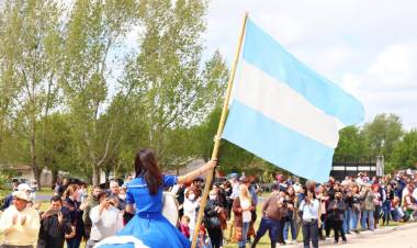 Gobernador Udaondo celebró sus 110 años de vida