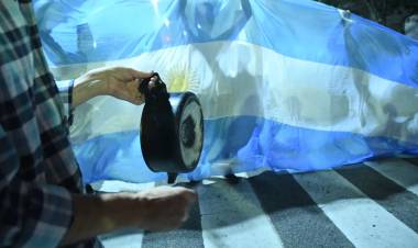 Rechazo integral de la Ley Ómnibus y el DNU de Milei