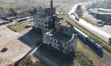  Marisa Fassi expuso por "el Castillo" ante la Comisión de Tierras y Organización Territorial