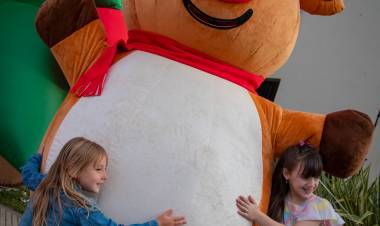 Éxito rotundo de una nueva edición de la "FERIA Y PASEO NAVIDEÑO" 