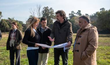 Marisa Fassi recorrió las obras en el Parque Las Rosas