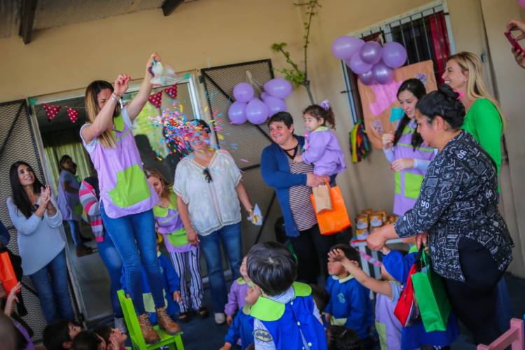 Festejos por el 2º aniversario del Jardín Maternal Municipal de Santa Anita