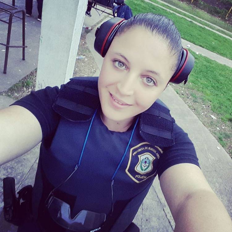 Mujer policía de Cañuelas fue emboscada por "motochorros" en la Ruta 6 y se encuentra internada