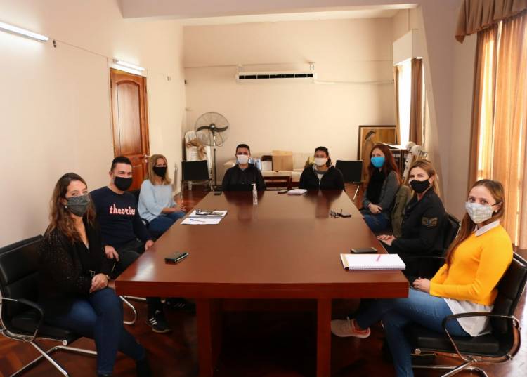 Marisa Fassi se reunió con la Unión Vecinal del Barrio Hipotecario