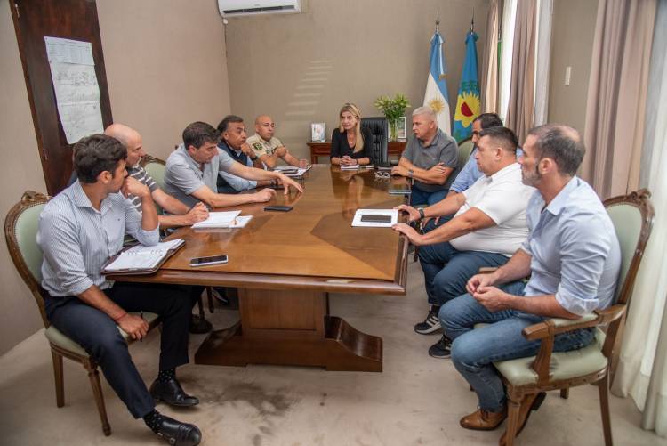 La intendenta Marisa Fassi recibió al superintendente de Seguridad Rural de la Provincia