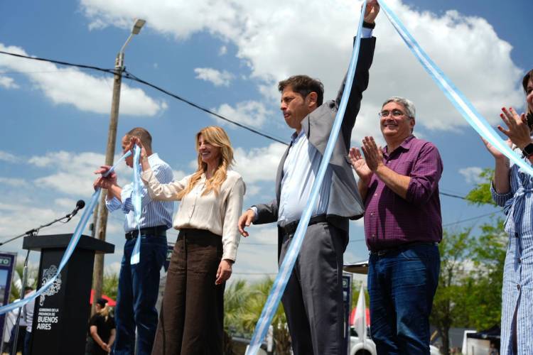 Axel Kicillof y Marisa Fassi inauguraron una nueva Expo Cañuelas
