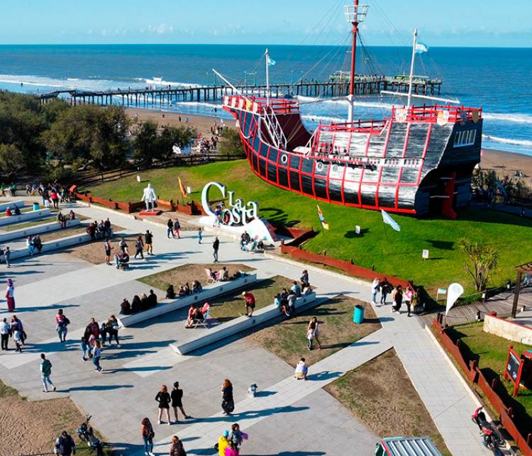 PLAYAS PERFECTAS PARA EL VERANO 2025: LAS SANTAS BONAERENSES