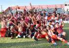 Rojo de pasión Cañuelas gritó Campeón