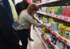 El municipio intensifica el control de precios en el distrito