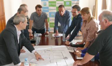 Reunión con Edesur por suministro industrial y obras en el distrito