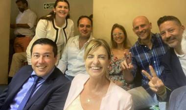 Marisa Fassi asisitió a la jura de Axel Kicillof