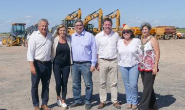 Fassi y el ministro Rodríguez monitorearon el progreso del Mercado Agroganadero de Cañuelas