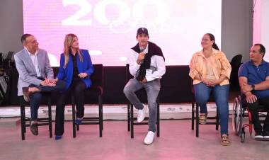 Adolfo Cambiaso fue reconocido como el "deportista del Bicentenario" de Cañuelas