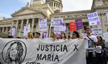Se realizó el #NiUnaMenos con el recuerdo de María Speratti 