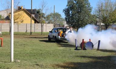 Continúan los operativos de fumigación contra el dengue