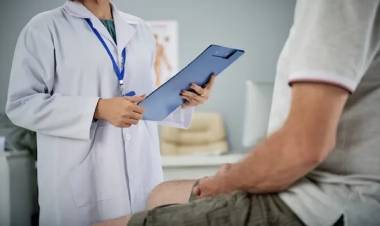 Convocan a profesionales médicos