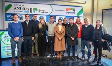 La Liga de Intendentes con "Wado" de Pedro y funcionarios de Kicillof en la semana Angus