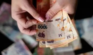 La generación del día 20: el 72 % los menores de 40 años se queda sin ingresos antes del fin de mes y el 60,9 % se tuvo que endeudar