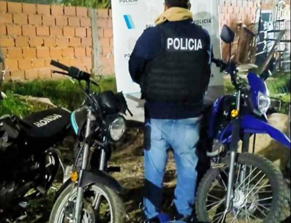  Recuperan una moto robada en Cañuelas en una vivienda de Tristán Suárez