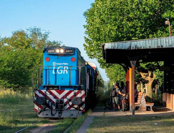 Reclaman por la vuelta de servicios claves del tren en Cañuelas y Lobos