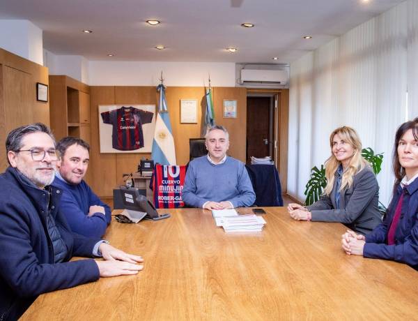  Marisa Fassi mantuvo una reunión con Andrés Larroque para avanzar en la agenda social de Cañuelas