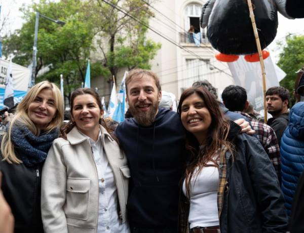 Marisa Fassi y la Liga de intendentes peronistas  coparon el "Día de la Lealtad"