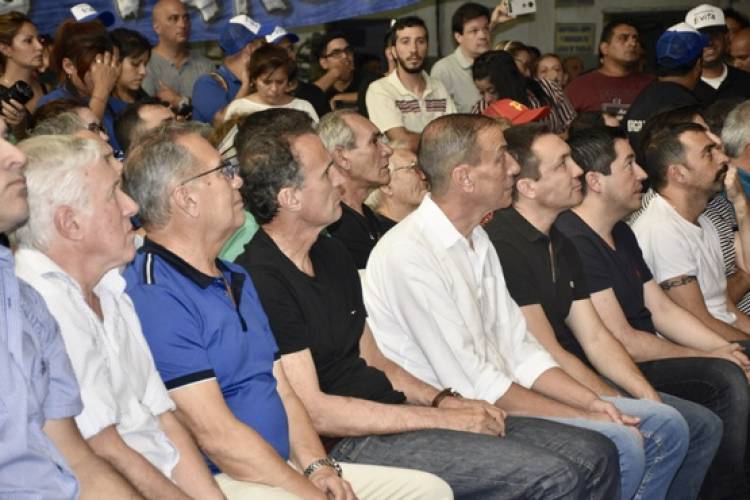 Arrieta en el lanzamiento del Movimiento Evita