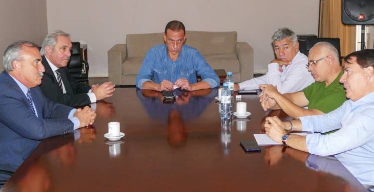 Intensas tratativas municipales para que el centro de diálisis permanezca en Cañuelas