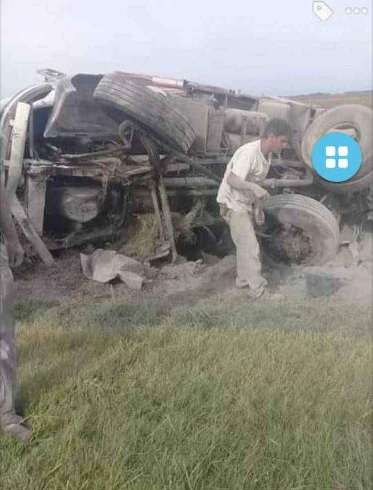Un camionero de Cañuelas volcó en la Ruta Nacional N° 3