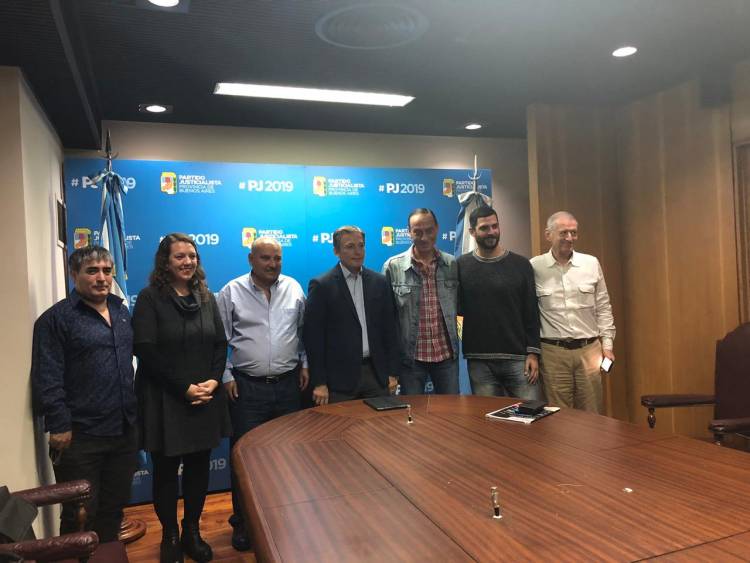 Arrieta participó de una reunión del PJ con miembros del Partido Comunista