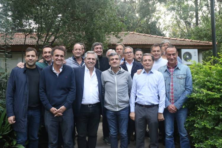 El martes habrá una reunión de intendentes del PJ en Cañuelas para definir la candidatura a la gobernación