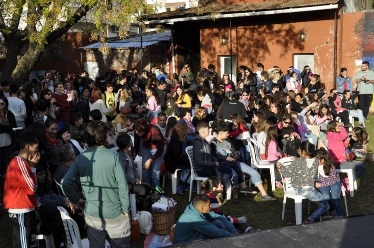 Exitosa convocatoria de artistas jóvenes