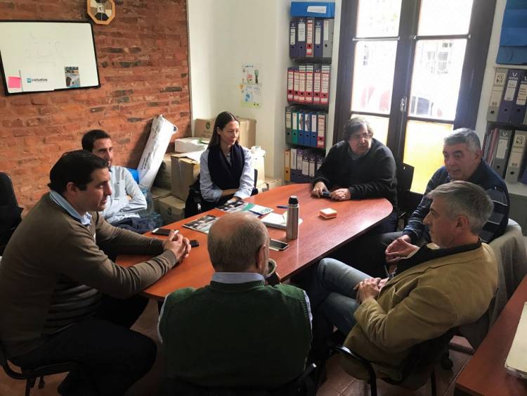 Gestionarán mejoras para choferes de Cañuelas