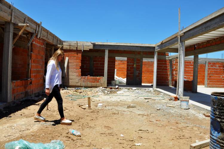 El proyecto del Jardín Maternal del Bº Moradas está avanzado en un 40%