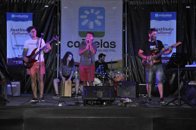 Homenaje a Spinetta y al amor por la música