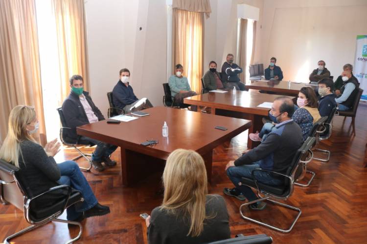 La intendenta Fassi recibió a los titulares de empresas autorizadas a trabajar