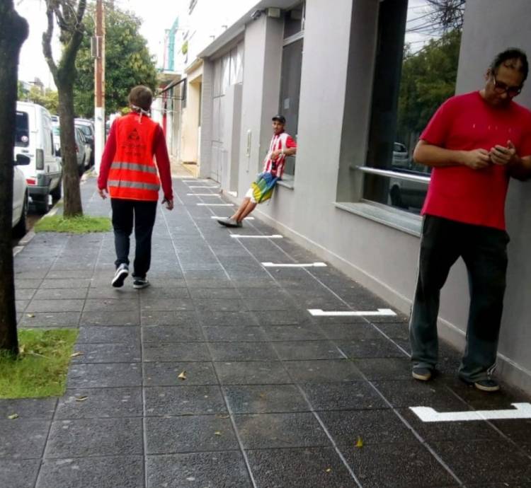 La calle Libertad permanecerá cerrada en la zona bancaria y comercial.