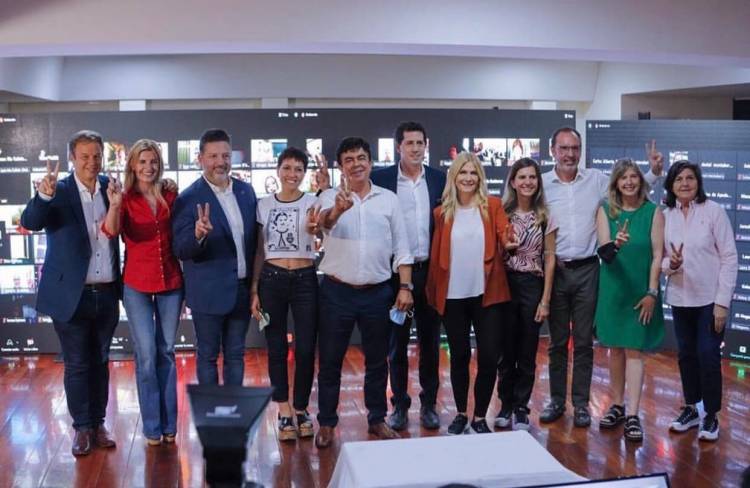 Hubo un nuevo Congreso extraordinario del PJ bonaerense