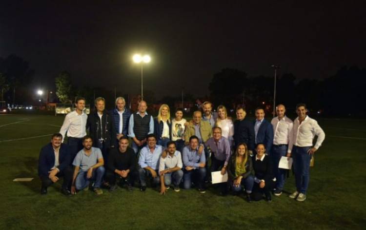 Marisa Fassi y otros Intendentes peronistas reclamaron la "unidad" a través de un documento