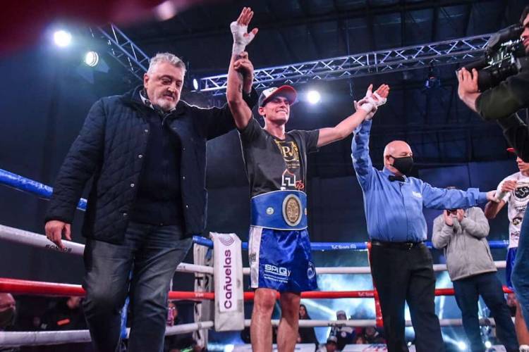 Claudio "Chaito" Daneff retuvo su título argentino con amplio dominio