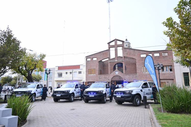 Se incorporaron 8 nuevas camionetas al sistema de Seguridad de Cañuelas