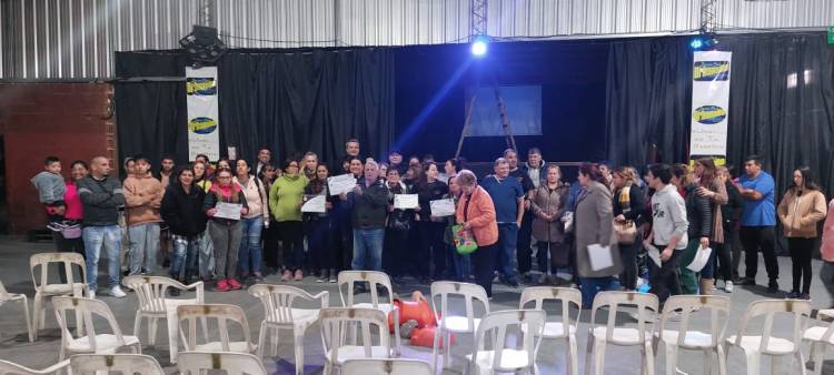 El IFES ofreció un curso de RCP y Primeros Auxilios en el Barrio Los Aromos