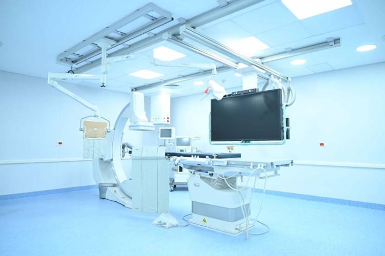 Avanza la instalación del angiógrafo en el Hospital Néstor Kirchner