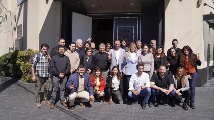 Fassi y Arrieta coordinaron un encuentro federal de candidatos de UxP al Parlasur para respaldar a Massa