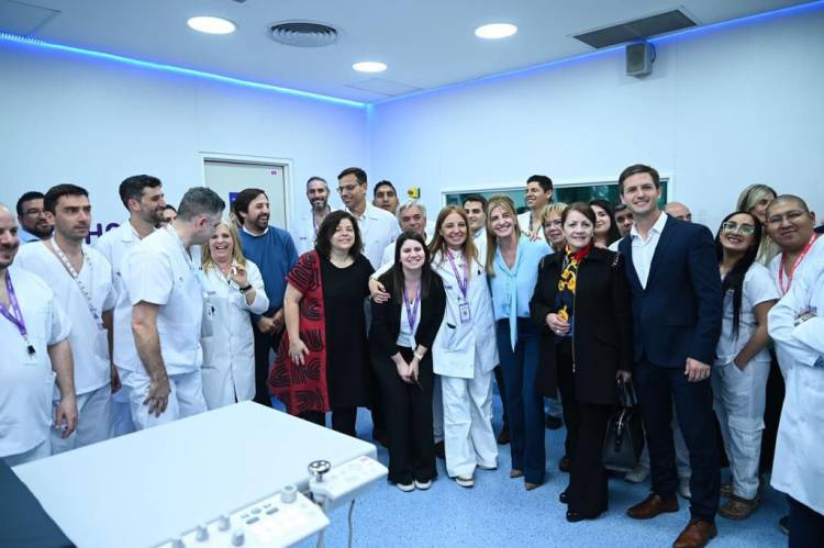 Jornada histórica en el Hospital Regional "Néstor Kirchner" para poner en marcha el nuevo angiógrafo