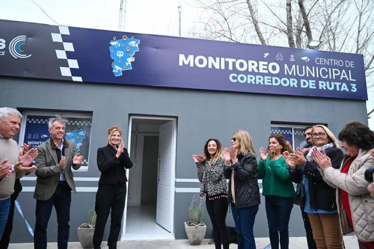 Se inauguró un nuevo Destacamento Policial y el Centro de Operaciones Municipal en Ruta 3