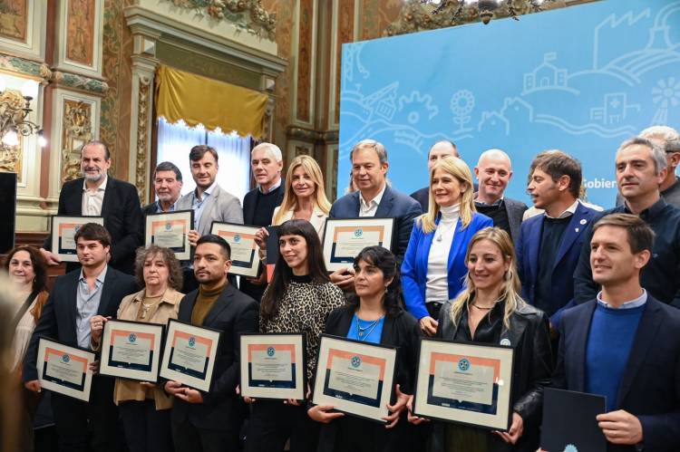 La intendenta Marisa Fassi adhirió a un programa provincial para proteger los derechos de la niñez