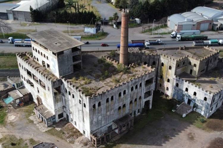 Se presentó un nuevo proyecto para salvar "el Castillo" de Cañuelas
