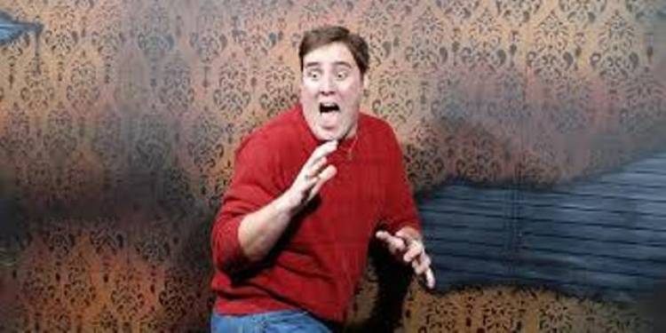 Entre el busto de los traidores y los que mienten al ritmo de Milei